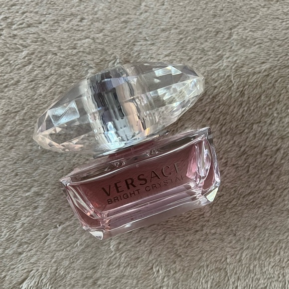 ❗️24 HR SALE❗️Versace Bright Crystal Eau de Toilette - Picture 4 of 5